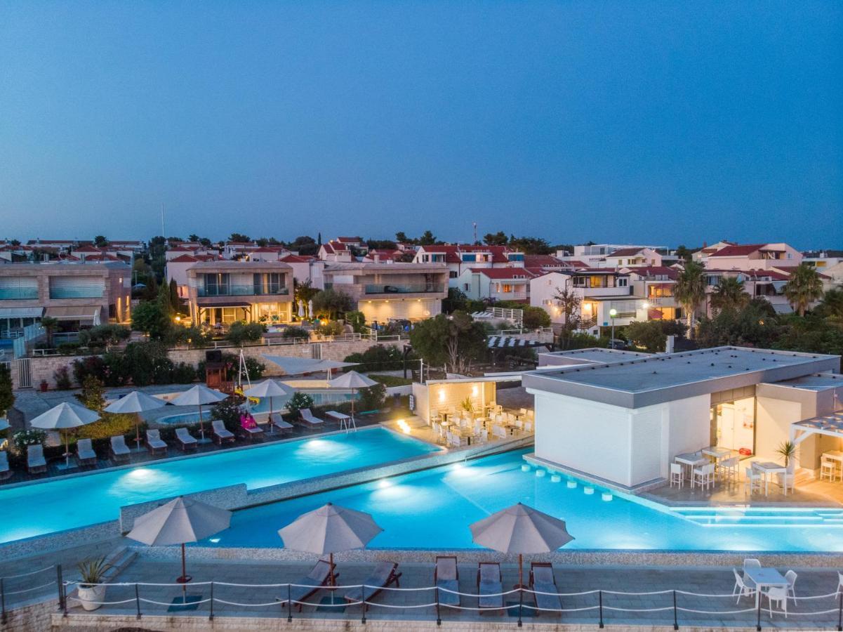 Sunnyside Apartments Resort بيتريتْشاني المظهر الخارجي الصورة