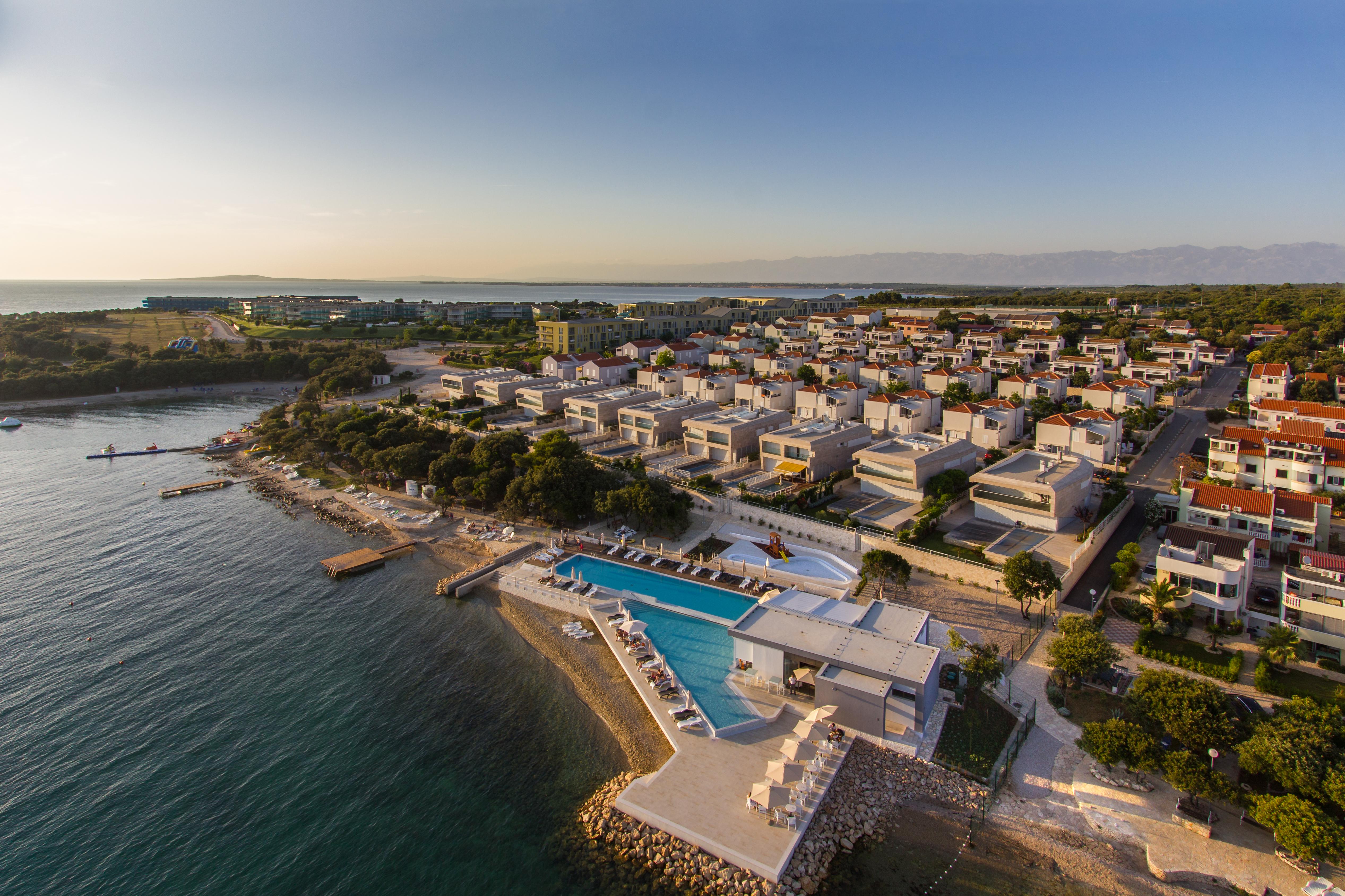 Sunnyside Apartments Resort بيتريتْشاني المظهر الخارجي الصورة