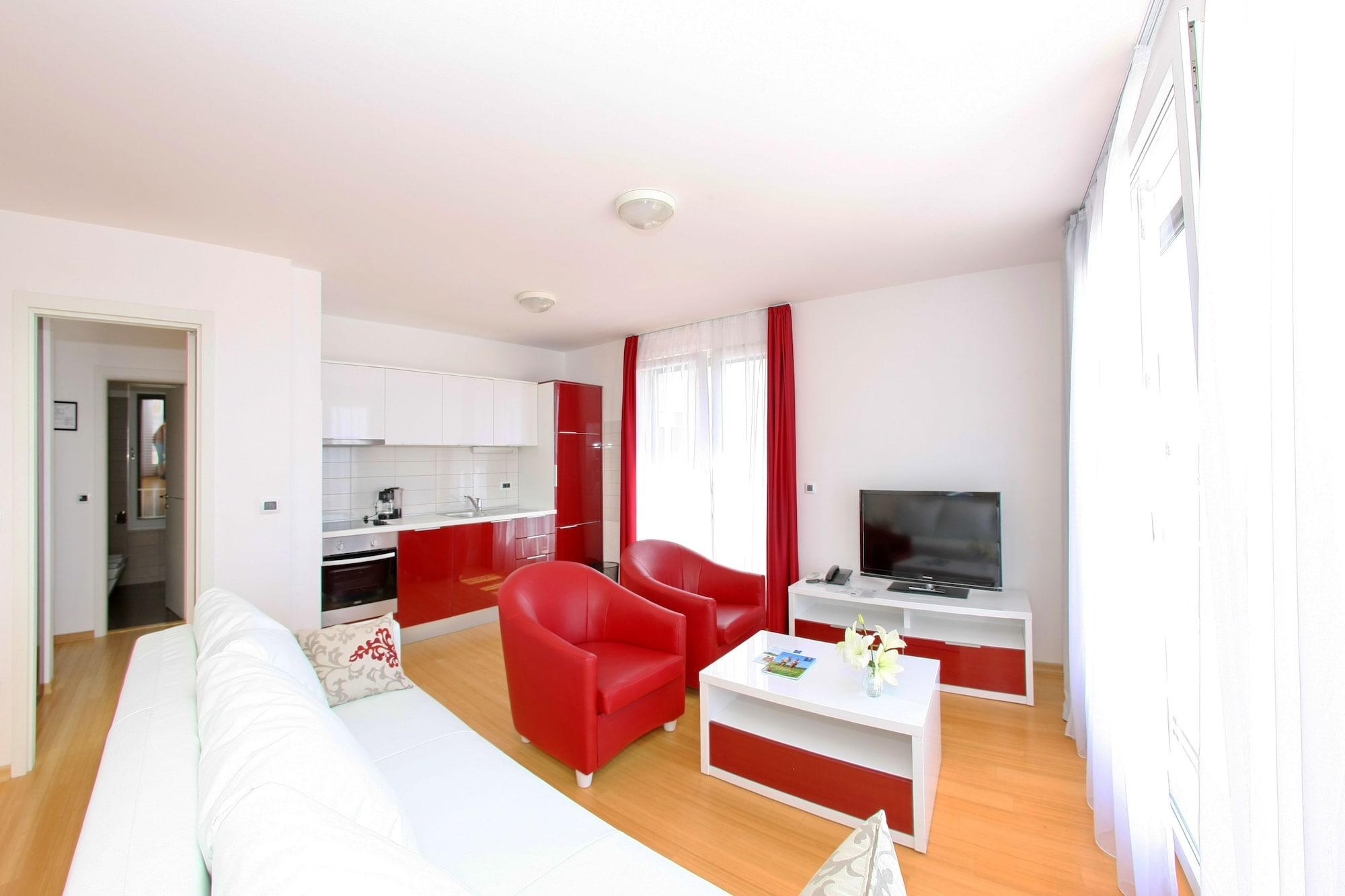 Sunnyside Apartments Resort بيتريتْشاني المظهر الخارجي الصورة
