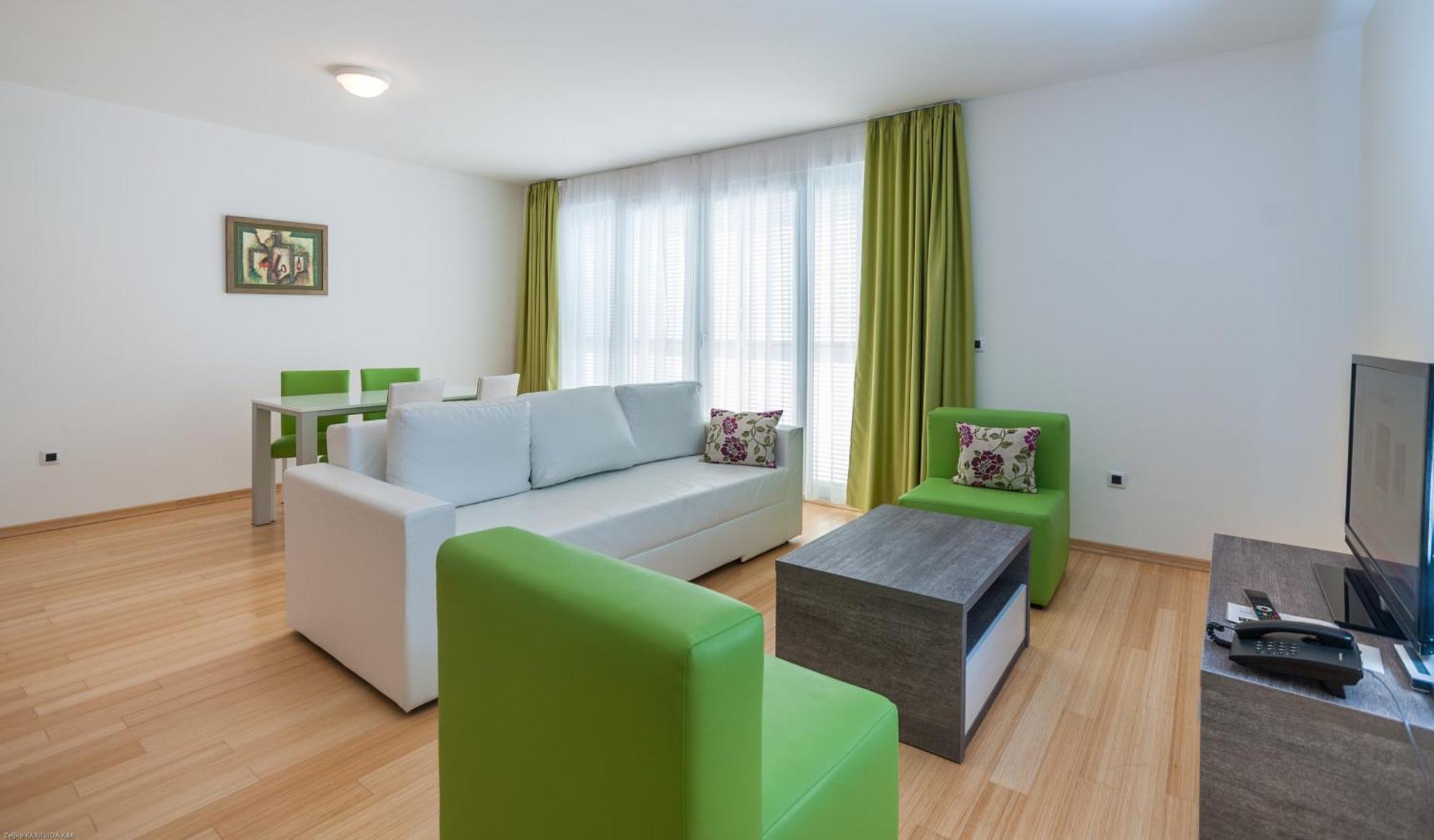 Sunnyside Apartments Resort بيتريتْشاني المظهر الخارجي الصورة
