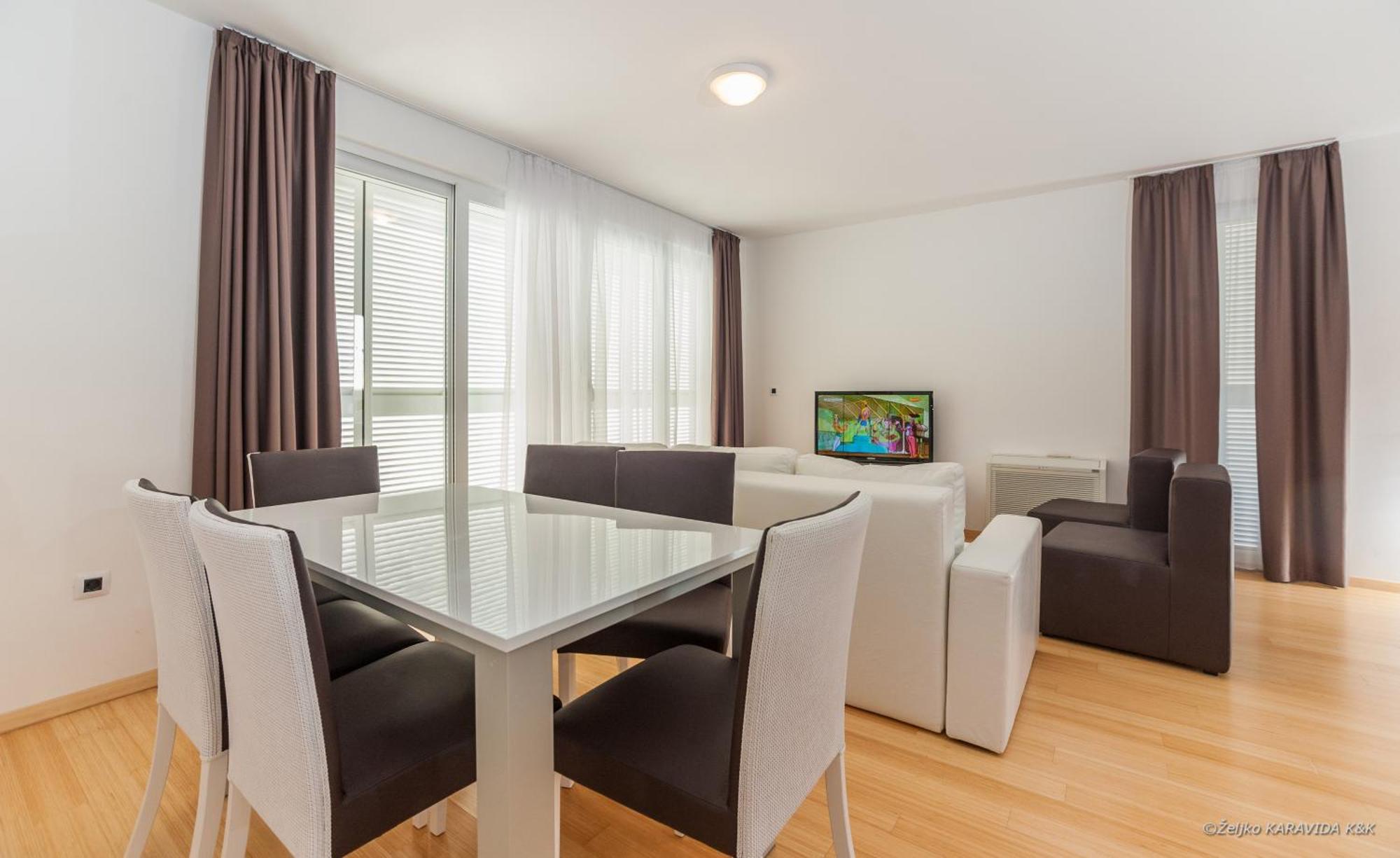 Sunnyside Apartments Resort بيتريتْشاني المظهر الخارجي الصورة