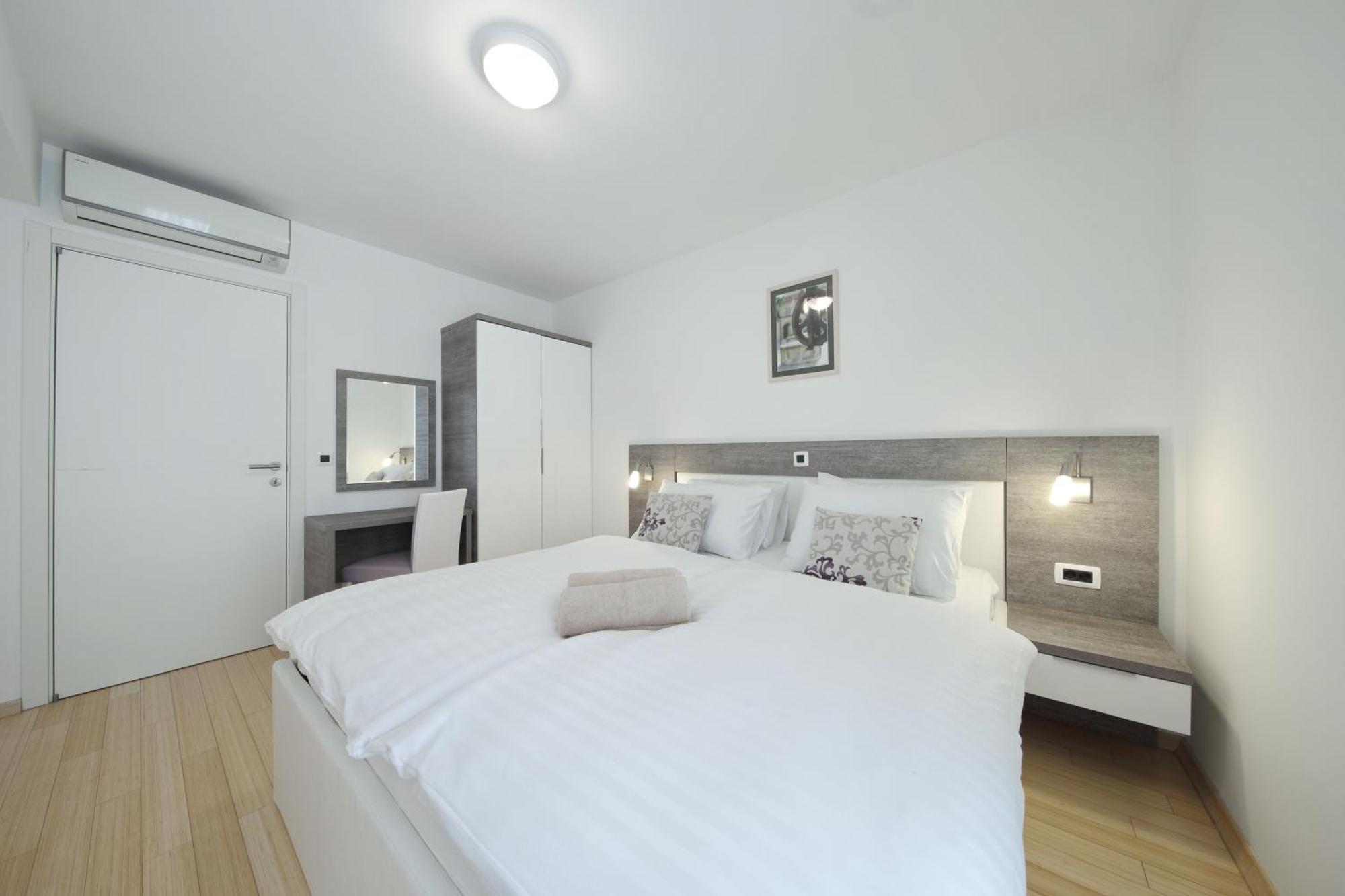 Sunnyside Apartments Resort بيتريتْشاني الغرفة الصورة